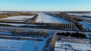 媒体：百万亩集体土地被变更亟待说法 谁该为此负责？