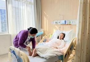 59岁女子回应生子 圆梦再为人母