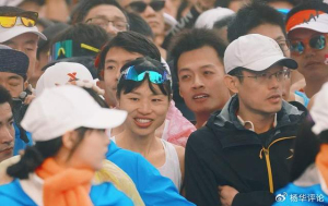 获2.19万奖金！张水华重马创生涯第二好成绩 伤病缠身仍惊艳赛场