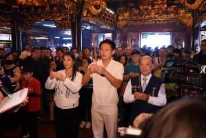 民进党为何视黄国昌为眼中钉 绿营支持者的穷追不舍