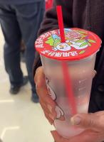 多奶茶店回应不卖热水 善意与规则间的温暖选择