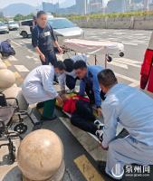 少年昏迷多方开辟“生命通道” 动车上的紧急救援