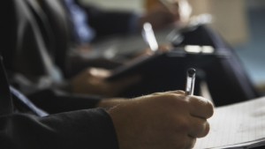 多个行业协会整治乱设“大师"称号问题 一批“大师”“特级大师”“传承大师”正在退场