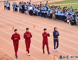 田径名将林雨薇寄语青少年：低谷是巅峰的开始 沉得住气才能迎接巅峰