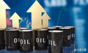 国际油价大跌10% 霍尔木兹海峡局势缓和