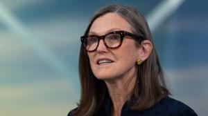 木头姐：AI正与四大前沿科技深度共振 创新平台融合加速未来科技革命