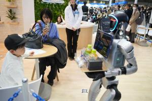 劳动力短缺 日航将引入人形机器人 应对人力不足