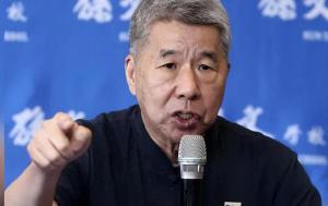 张亚中批7800亿新台币军购案肥了美国 苦人多因政客多