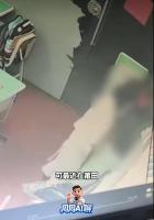 男孩被托管机构老师按在墙角扇脸 粗暴管教引关注