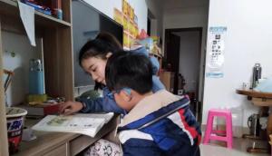 211大学生回应家教3000元包吃住 学霸上门送宝