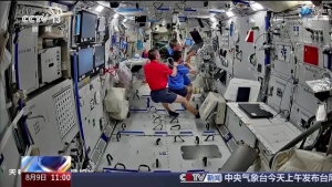 神二十三乘组日常满满 科学实验与健康管理并进