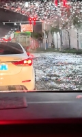 年降水量85.2毫米的新疆喀什突降大雨 罕见暴雨引发关注