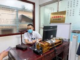 13岁女孩体重180斤确诊脂肪肝，平时无肉不欢、体育课跑不动