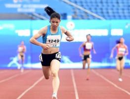 全国锦标赛：刘国娟获女子400米冠军