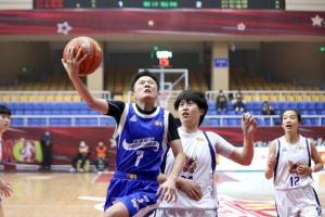 WCBA综合：内蒙古队狂胜51分 大体协联队获首胜