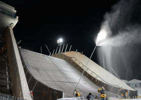 首钢滑雪大跳台造雪工作正式启动