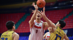 CBA综合：广厦迎来三连胜 同曦遭遇15连败
