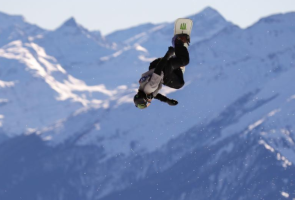 世界杯：苏翊鸣获坡面障碍技巧决赛第十名