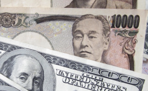美元兑日元日内涨幅达0.5% 日本央行干预效应显现