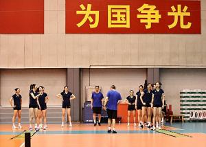 张常宁东京奥运后首次回归国家队 女排新征途的强援归来