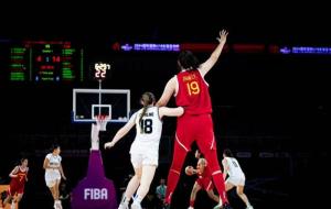 36 13震惊美媒，最快27年登陆WNBA 女姚明闪耀亚洲杯