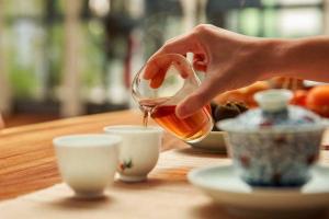 您喜欢喝茶吗？知道喝茶会对身体造成什么样的影响吗？