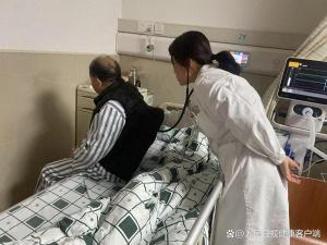 60岁老人出现白肺鱼肝油竟是元凶 长期服用引发罕见疾病