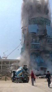 缅甸强震致泰国大楼倒塌 工人逃命 曼谷震感强烈