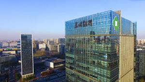 银行力挺外贸企业应对关税战：不抽贷、不断贷，管控汇率风险 全周期金融支持