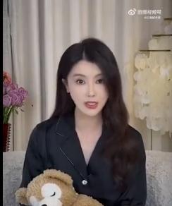 甘薇宣布離婚 否認資產轉移 澄清傳聞引發(fā)關注