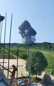 湖南鞭炮廠爆炸 傷者被送至4家醫(yī)院 官方正調(diào)查處理