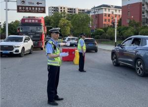 蔣仲超搶救12天后去世 英勇交警因公犧牲