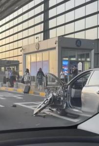 天津機(jī)場航站樓送客通道車禍 司機(jī)受傷引關(guān)注