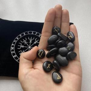 泡水能量石有輻射超標(biāo)風(fēng)險！商家自曝能量石功效是網(wǎng)上抄的