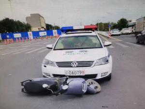 沈陽(yáng)一男子將私家車(chē)改裝為警車(chē) 非法裝備被識(shí)破