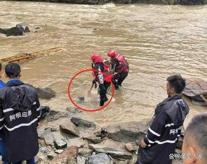 川西7人墜河事件新進(jìn)展 搜救艱難進(jìn)行中