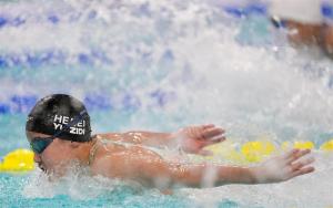 13岁于子迪破亚洲纪录 泳坛新星崛起