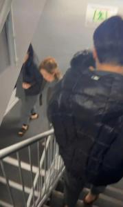 在日中國游客連滾帶爬躲到衛(wèi)生間 經(jīng)歷最大地震