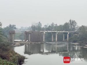 官方回應(yīng)150米橋梁修8年未完工 手續(xù)卡殼村民期盼