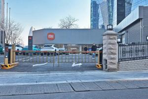 上百台小米现车开卖 SU7与YU7销量分化引发关注