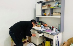 一个八年级“厌学”男孩，从18楼跳下后生还