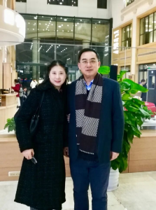 丈夫离世6旬初代丁克不悔没要孩子 共度别样人生