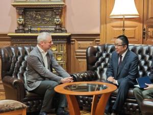 外交部证实：闫文滨履新 中国区域战略风向标