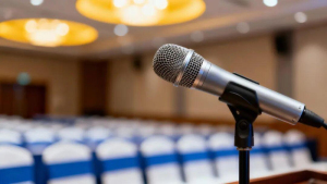 领导干部要敢于脱稿 讲真心话接接地气