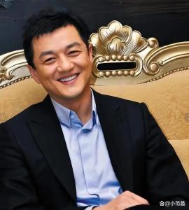 李亚鹏带货茶叶爆单 公益信任驱动销量