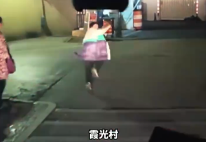 3名小孩哥遇火情报警后狂奔引路助灭火 从容完成“教科书式”救援