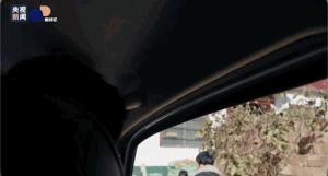 跟着“跑腿”走进村里老人的家 乡情传递最后一公里