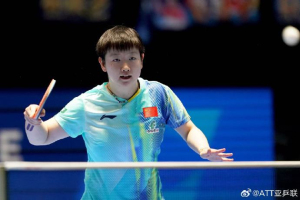 孙颖莎3:1金娜英赛后采访 逆转晋级显决心