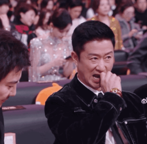 吴京回应唇部紧急护理 硬汉反差萌出圈