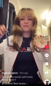 美国冬奥选手金牌挂绳断裂 几小时后金牌已损坏